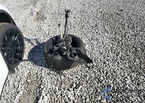 2024 Tesla Model Y from USA, damaged, VIN 7SAYGDEE5RF200643